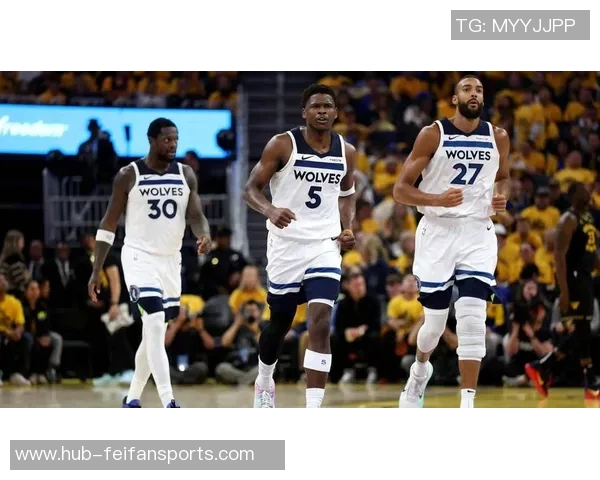 官方实力榜揭秘：雷霆领跑，勇士紧随其后，湖人冲击第7